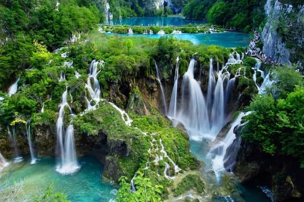 Des magnifiques cascades en Croatie autour des lacs de Plitvice
