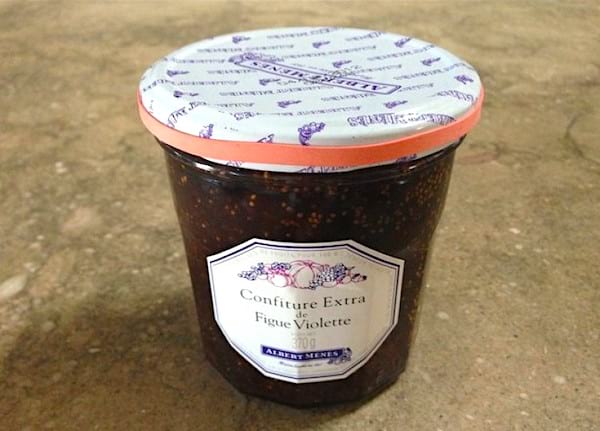 Utilisez un gros élastique pour facilement ouvrir un bocal.