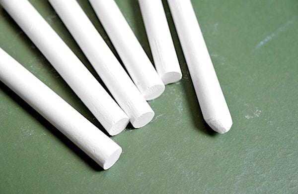 L'astuce facile pour faire disparaître les taches de gras sur vos vêtements : de la craie !