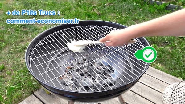 L'ingrédient inattendu pour nettoyer une grille de barbecue sans se fatiguer