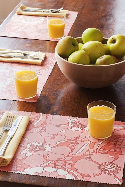 Plusieurs sets de table étanches