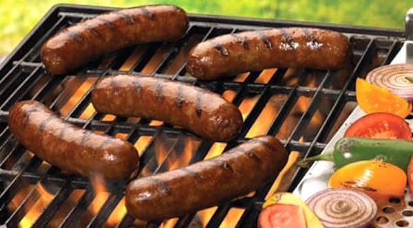 pocher les saucisse avant cuisson  au bbq