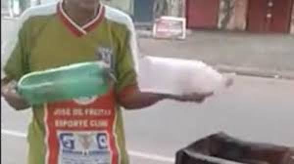 soufflet pour barbecue avec bouteille plastique