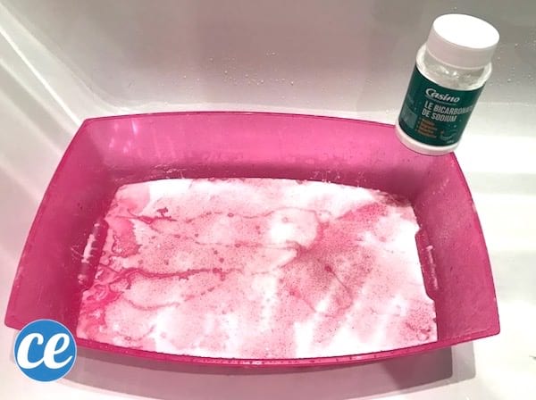 saupoudrer de bicarbonate la litière du chat