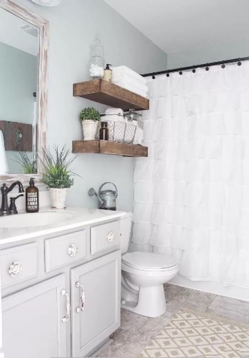 salle de bain blanche style cottage