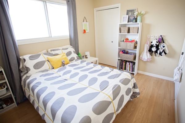 Une chambre de fille bien rangée