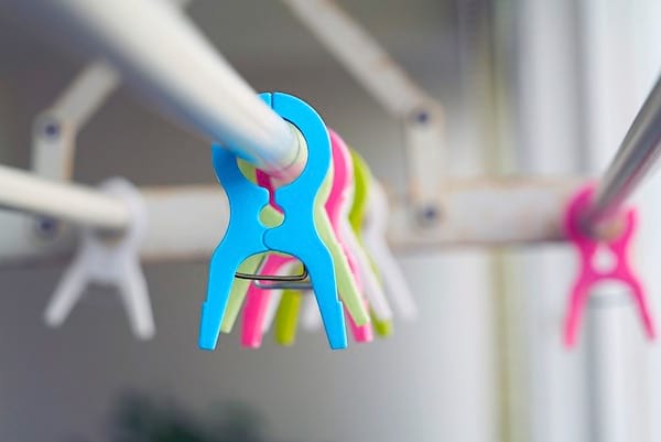 Pour sauver la planète, faites sécher votre linge sur un étendoir.