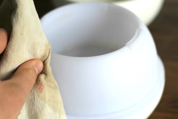 essuyer le diffuseur d'huile essentielle