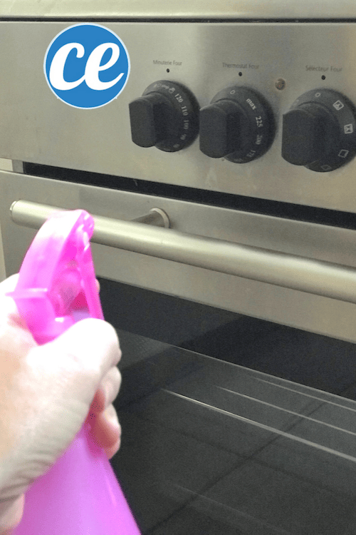 Un spray à l'alcool à 70° pour nettoyer les appareils électro-managers