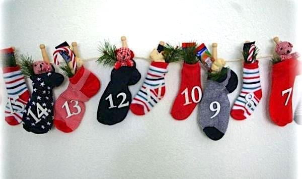 Des chaussettes transformées en Calendrier de l'avent DIY
