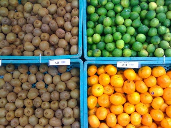 Marché local de fruits et légumes