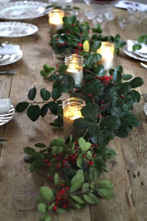 Table décorée avec du groseille 