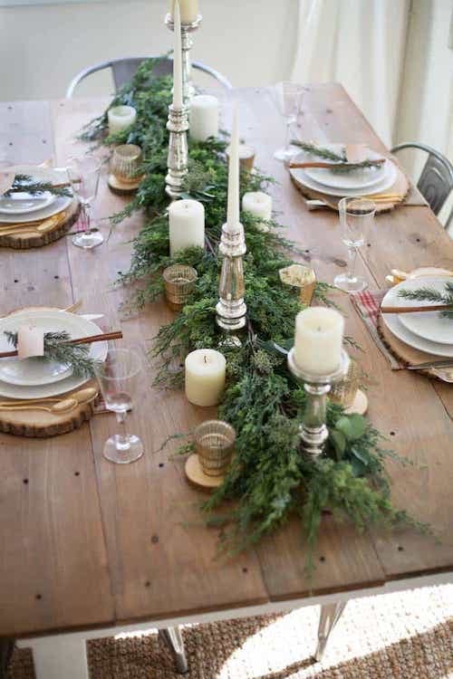 65 Idées Déco Pour Une Superbe Table De Noël (Faciles & Pas Chères).