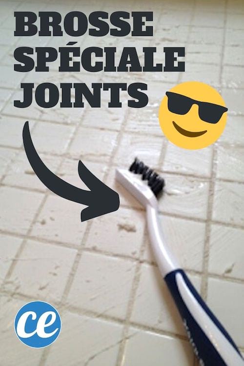 Une brosse spéciale joints de carrelage.