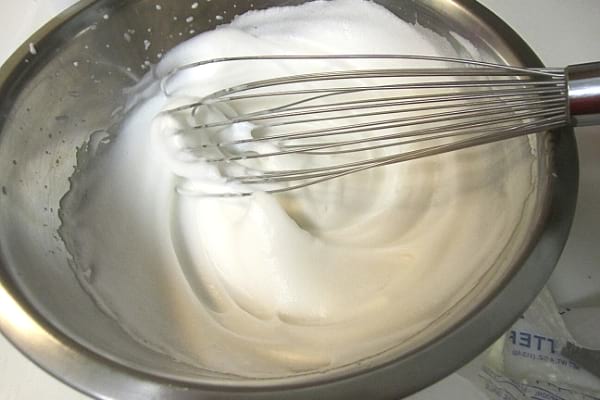 blanc d'oeuf monté en neige