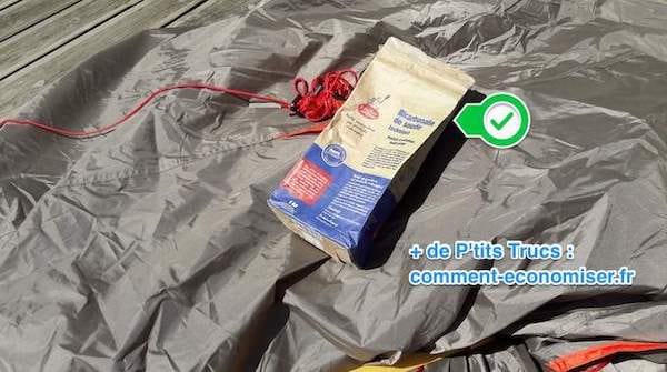 Du bicarbonate pour éliminer les odeurs de moisi dans la tente