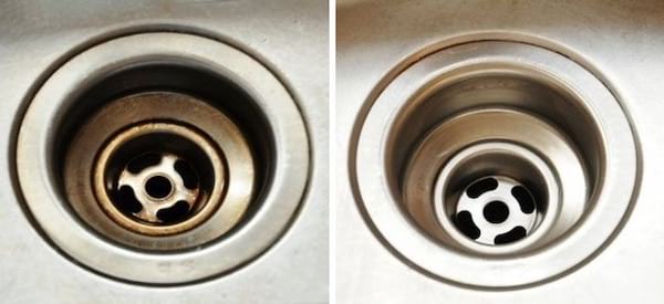 Utilisez du vinaigre blanc pour déboucher les canalisations