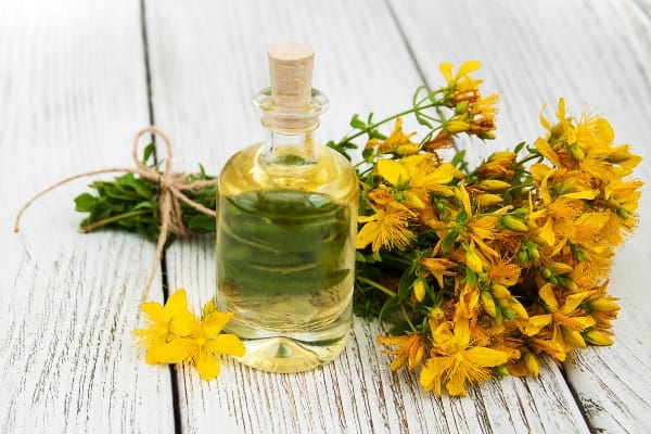huile de millepertuis pour soulager le mal de dos