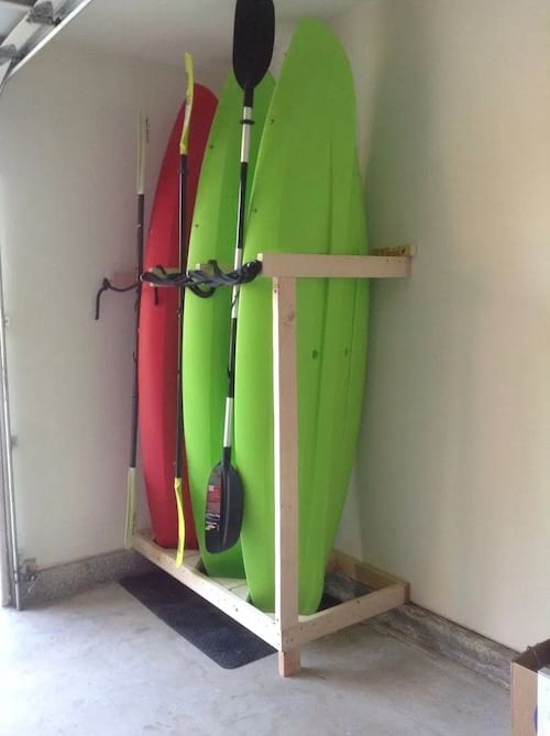 Planches verte et rouge de canoë kayak 