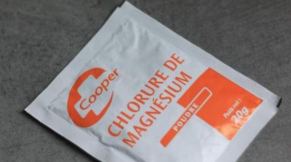 Una bustina di cloruro di magnesio Cooper