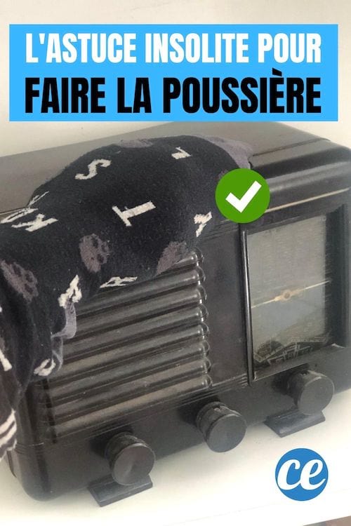 Une chaussette pour faire la poussière facilement