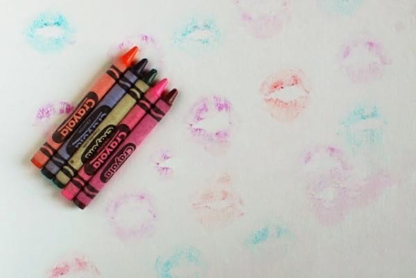 Crayon de couleurs pour les lèvres
