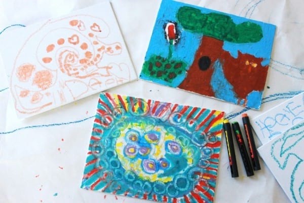 Crayons fondus sur toile