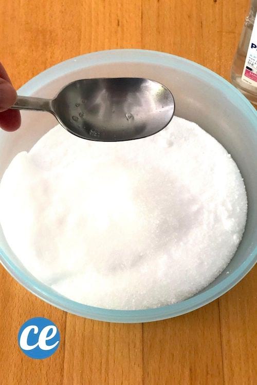 Du liquide vaisselle pour faire des pastilles DIY pour le lave-vaisselle