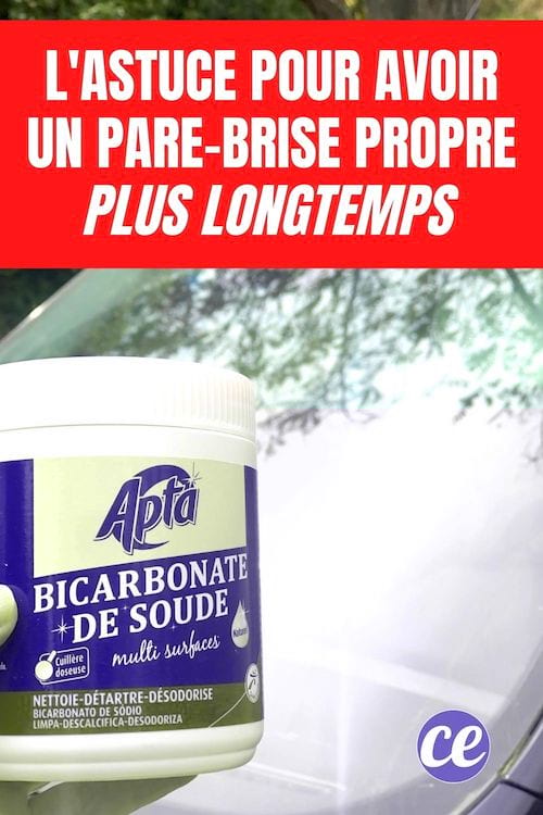 Du bicarbonate pour nettoyer le pare-brise de la voiture
