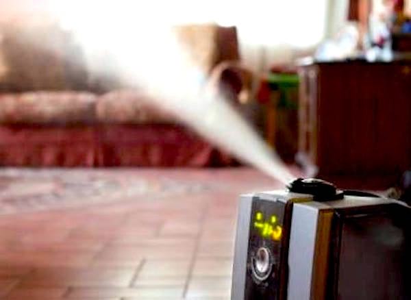 Un humidificateur se nettoie facilement avec de l'eau oxygénée.