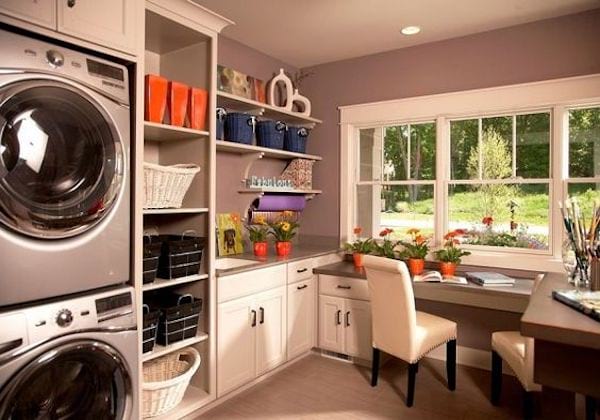 Laundry room in office 