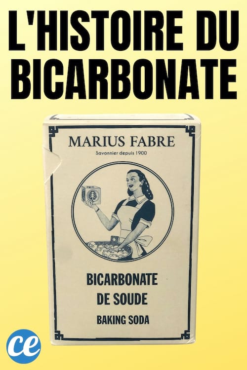 Un paquet de bicarbonate vintage Marius Fabre sur fond jaune