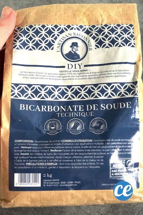 Un paquet de bicarbonate de soude