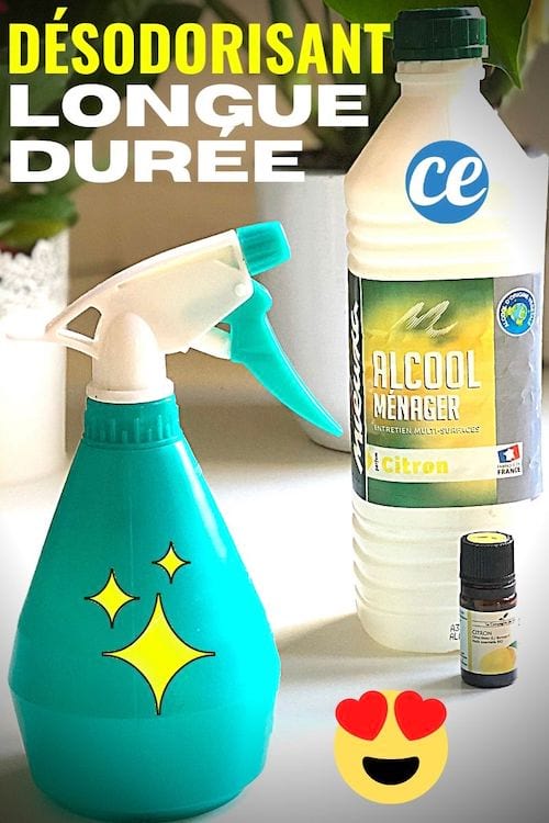 Un spray avec de l'alcool ménager et des huiles essentielles pour éliminer odeurs longtemps