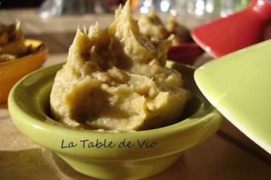 Caviar d'aubergines dans de petits ramequins préparé au micro-ondes