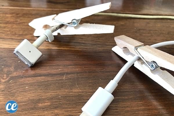 pince à linge en bois pour porter les câbles