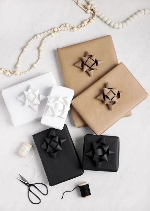 Emballage cadeaux de couleur unie