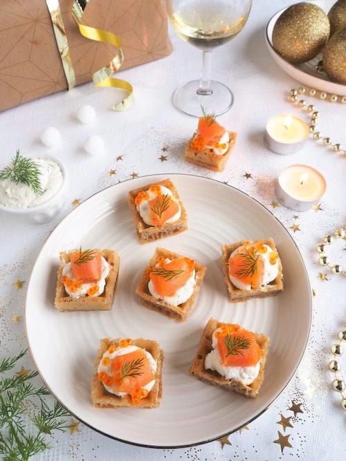 Mini gaufres salées au saumon fumé