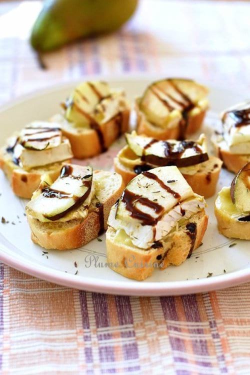 Tartines de poire et de brie pour l'apéro de noel