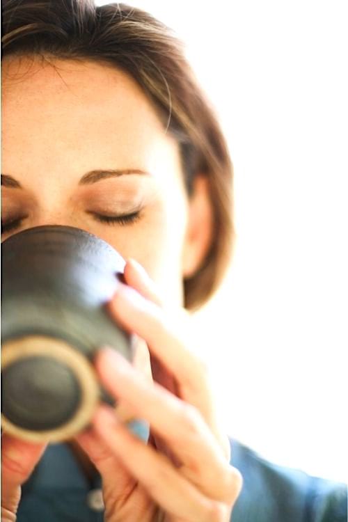 Buvez beaucoup de liquides pour rapidement décongestionner un nez bouché.