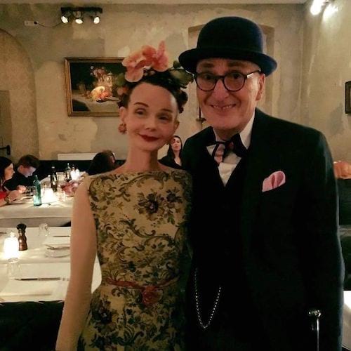 Couple allemand à une soirée 