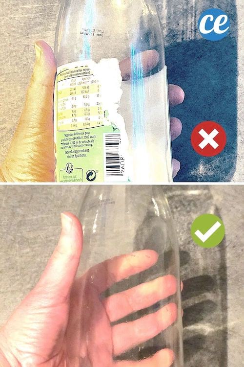 Une bouteille en verre avec une étiquette et une bouteille en verre sans étiquette