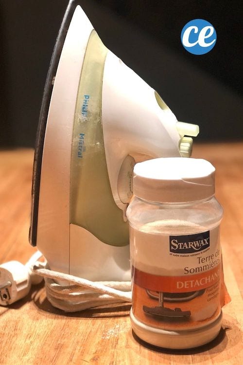 De la terre de sommières dans un fer à repasser pour désodoriser le linge