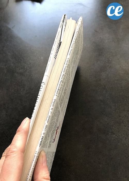 papier journal pour couvrir les livres