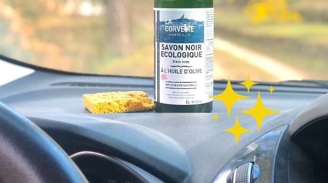 Du savon noir écologique et naturel pour laver la voiture