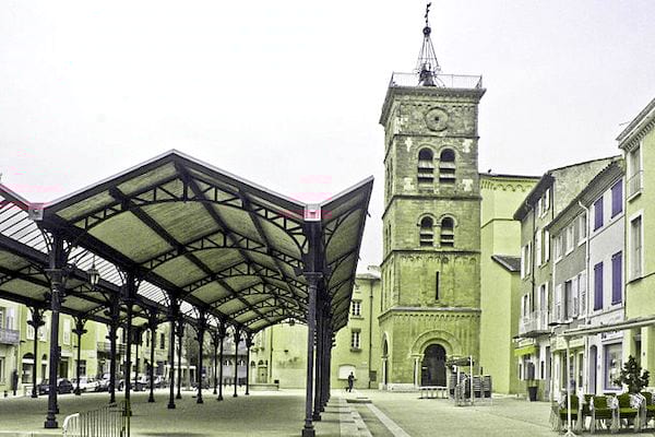 Une place dans la ville de Valence qui a des loyers pas chers