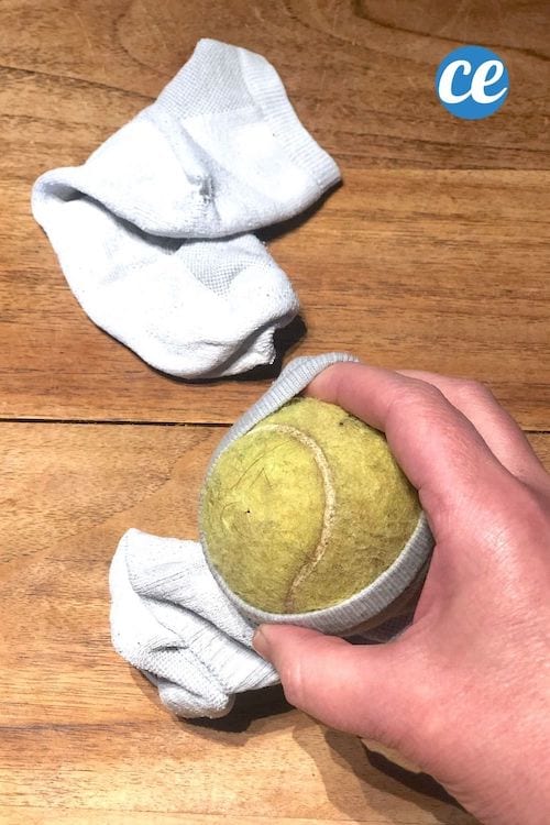 Comment Nettoyer et Blanchir Vos Vieux Oreillers Jaunis (Sans Javel).