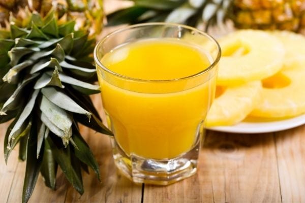 jus d'ananas frais pour soigner les verrues