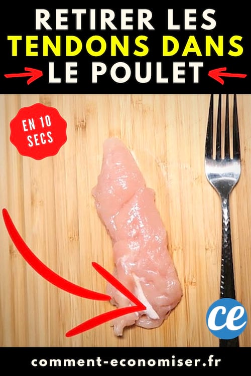 Une fourchette et du blanc de poulet avec des nerfs à enlever rapidement