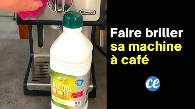 Une machine à café nettoyée avec de l'alcool ménager